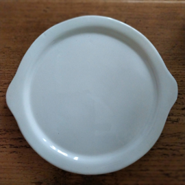 Oude puddingvorm wit met schotel hartjes ø23*8,5 cm