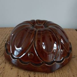 Oude bruine puddingvorm rond ø16 cm