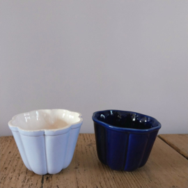Twee kleine puddingvormen grijs blauw ø9*6,5 cm