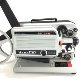 Nr.8890 -- Heurtier P6-24 Bi-Film super8/dubbel8 films 100w. halogeenlamp, deze projector is echt voor de gevorderde filmer, heeft service beurt gehad en werkt naar behoren