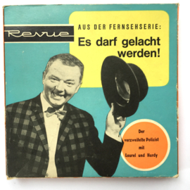 Nr.023 --Normaal 8mm silent-- Es Darf gelacht werden Laurel en Hardy, 60 meter zwartwit in orginele doos