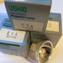 Nr. R114  USHIO halogeen projector lamp EYA  82 volt 200W met spiegel