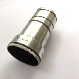 PL032 -- Ernst LEITZ Gmbh Wetzlar projectie lens 1.2.5/85 doorsnee met schoefdraad 45mm. voor de meeste  diaprojectoren, lens is in goede staat