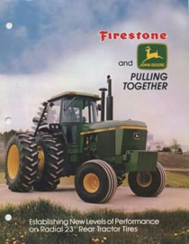 Nr.16220 --16mm "Fire Stone Agriculture's World serie's-- Documentaire over landbouw tractoren etc. speelduur 20 minuten Engels gesproken mooi van kleur, compleet op spoel en in doos