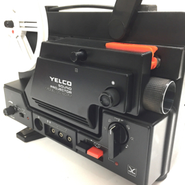 Nr.8830 -- Yelco Sound DS-607M voor super 8 mm films met of zonder geluid lens: Zoom f: 1,4 F: 15-25 mm halogeenlamp: 100 W, 12 V, EFP  180 m.spoelen, projectiesnelheid: 18, 24 fps, heeft service/revisie beurt gehad en werkt zeer goed