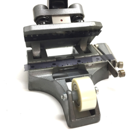 Goede  professionele 16 MM - M2    Catozzo tape plakpers met  dubbele afsnijmessen, incl.tape deze plakpers is nagekeken werkt goed ,  is verder in goede staat