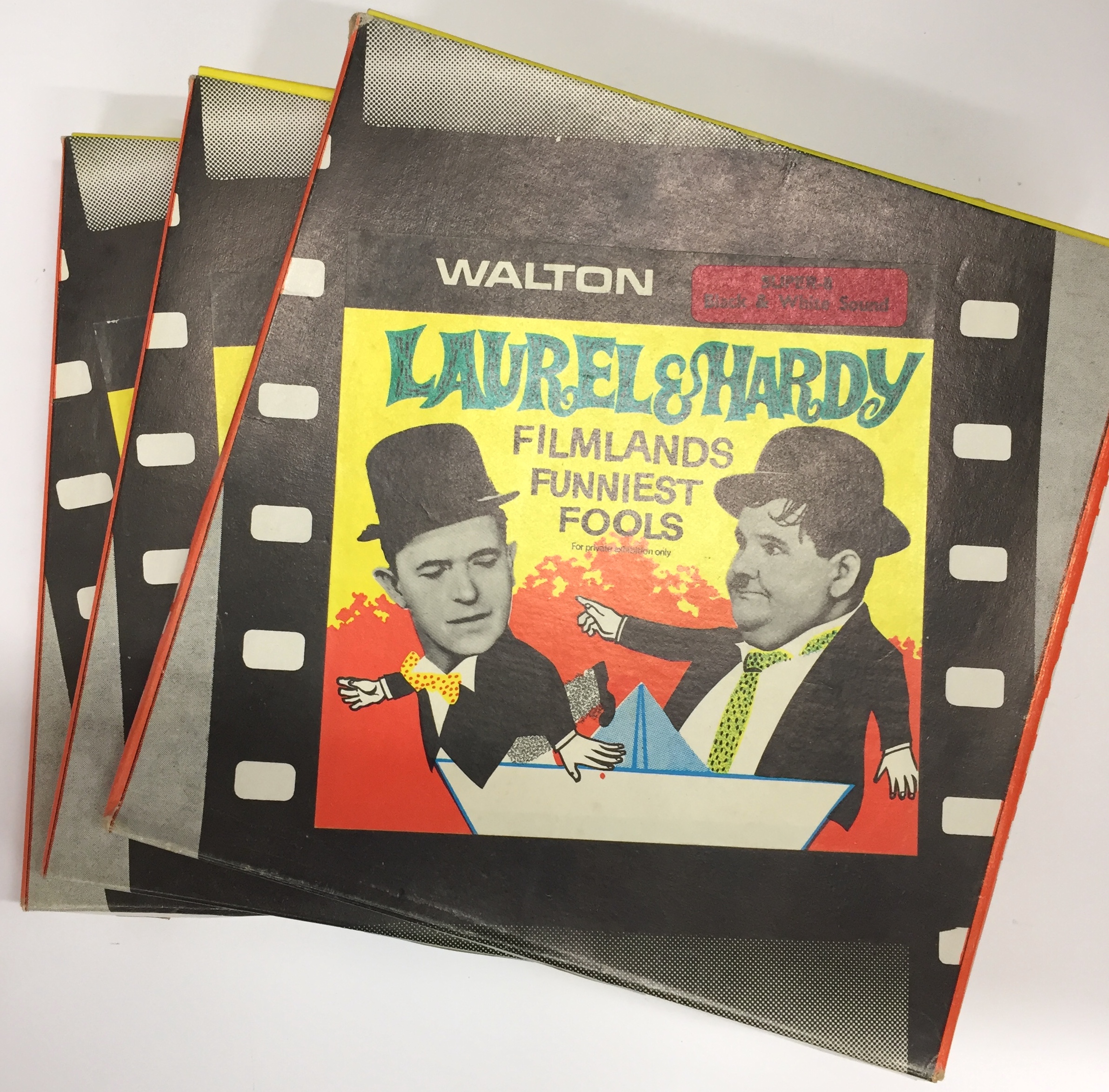Nr.189 --Super 8  --Laurel en Hardy in Way Out West, Walton films  3 delen van ca. 120 meter zwartwit Engels gesproken in orginele dozen