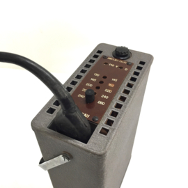 Makkelijk draagbare Paillard travo van 240 Volt naar 110-125 volt geschikt voor 16mm projectoren is verstelbaar  in diverse ingangs voltage's, uitgangsspanning  110 -125 Volt  880 - 1000VA