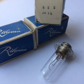 Nr. R165  Riluma Exciter Lamp 6V - 1A, sokkel P30s,  BSS,  gloeidraad verticaal, toonlamp voor o.a. Hokushin 16mm projectoren