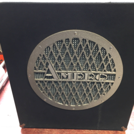 Zeldzame en prachtige Goodmans audio luidspreker 15 Watt - 15 ohms van 30.48 cm doorsnee Wembley Engeland projector luidspreker in autentieke spiekerkast van topkwaliteit voor o.a. Ampro en Siemens projectoren of te gebruiken voor audio systemen