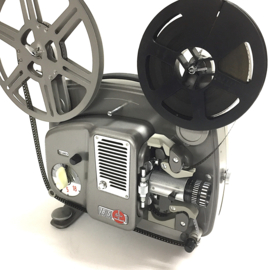 Nr.8857 -- Projector voor Normaal/dubbel 8 films zonder geluid Bolex-Paillard 18-5 L Normaal 8 Automatic, 120 meter spoelen, Bolex Hi Fi 15-25 mm,  gegoten aluminium machine, deksel aanwezig heeft service beurt gehad en werkt goed