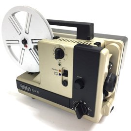 Nr.8715 --Eumig 624 D GOLD voor Dubbel 8 mm en Super/Single 8 mm film,met halogeenlamp 12V-100W.,Projectie snelheid: 0, 3, 6, 9, 12, 18 fps film invoer: automatisch , nieuw model, heeft service beurt gehad en is in uitstekende staat