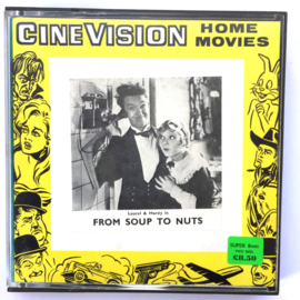 Nr.7261 --Super 8  --Laurel en Hardy From Soup To Nuts, ca 120 meter zwartwit silent, goede  copy in orginele doos