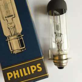 Nr. R362 projectorlamp PHILIPS 110V 750Watt TYP.6153H/05 lampv.onder  230V / 300W ,voet P46S