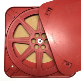 16 mm --  spoel in rode vierkante doos voor 500 meter film, prijs per stuk