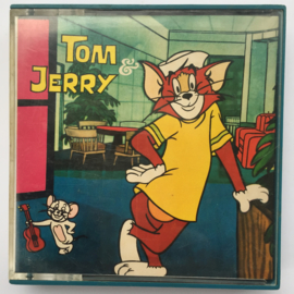 Nr.7177 --Super 8 sound--Tom en Jerry Tom between two fires, ongeveer 60 meter kleur met Engels geluid op spoel en in orginele doos