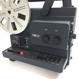Nr.8627 Bauer T600 Stereosound voor Super 8 mm film, lamp: 150 W , 15 V , EFR, muziekvermogen 2 x 20 W projector heeft service beurt gehad en werkt naar behoren