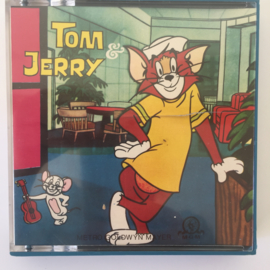 Nr.6977 -- Super 8  -- Tom en Jerry Designs on Jerry, ongeveer 60 meter, zwartwit met Engels geluid , in orginele doos