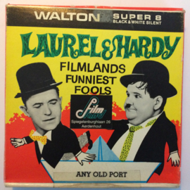 Nr.6790 --Super 8-- Laurel en Hardy Any Old Port ,  zwartwit 60 meter Silent in orginele fabrieks doos