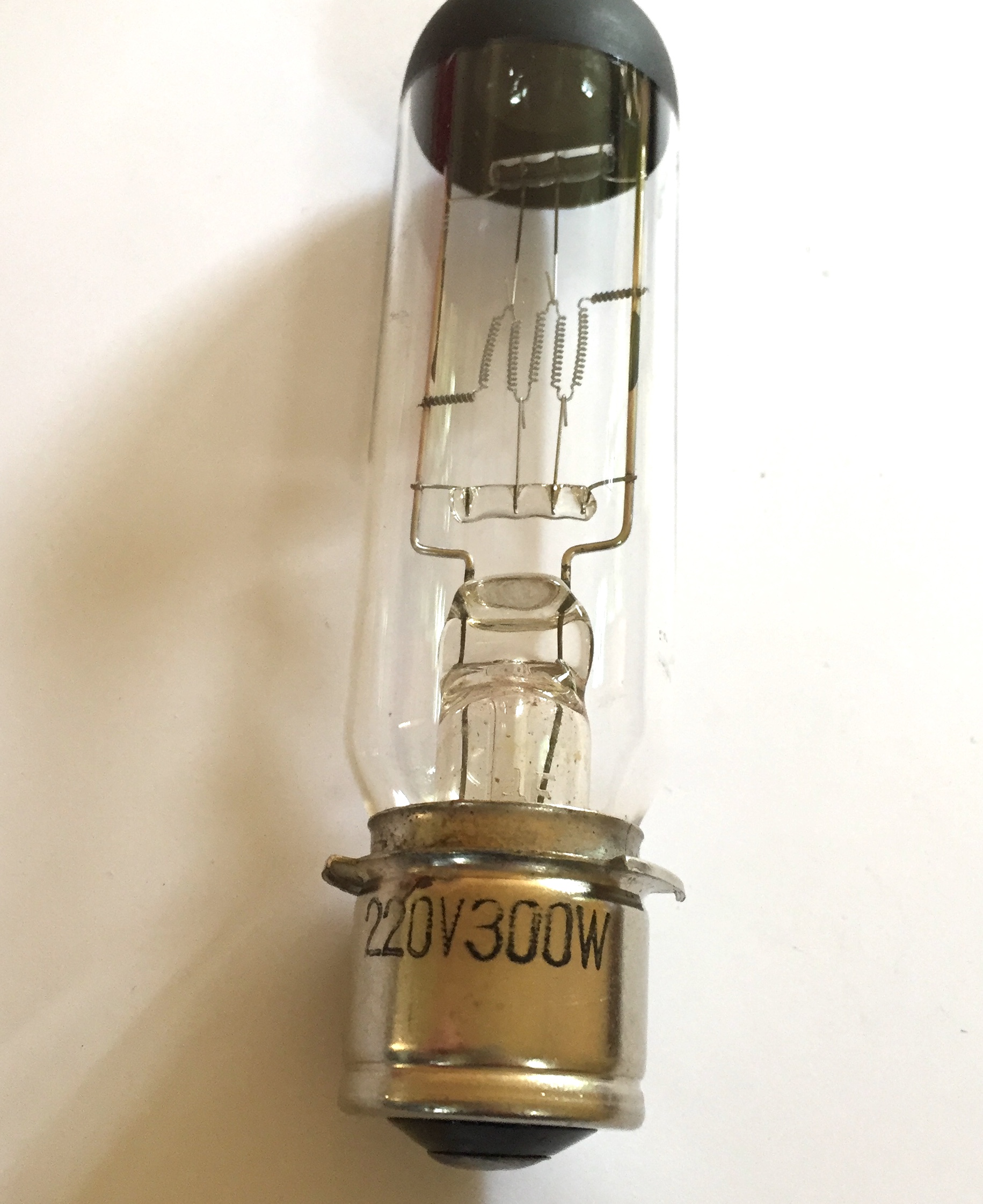 Nr. A044 FLECTA projectielamp Lamp P28s, 220V, 300W  lampv.onder