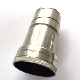 PL031 -- LEITZ wetzlar germany projectie lens colorplan 1:2.5/90mm doorsnee met schoefdraad 45mm. voor de meeste  diaprojectoren, lens is in goede staat
