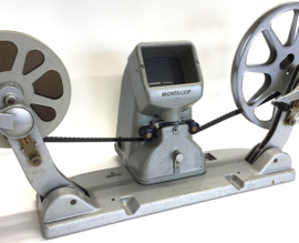 Zeiss Ikon 16mm filmviewer , mooi scherp beeld , is klein en compact, geheel inklapbaar zie foto's, met omspoelers van Siemens geschikt voor 500 meter spoelen, heeft service beurt gehad en werkt goed