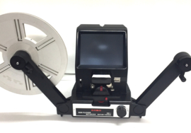 Nr.8653 --GOKO MM-1 Electrische motor Viewer voor Super 8 films, Non-Flicker motorized editor viewer , film vervoer: elektrische motor, projectie snelheid: variabel, heeft service beurt gehad en werkt goed