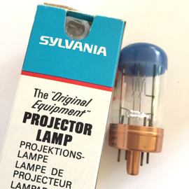 Nr. A181 -- Projectorlamp 230 volt 150 watt, Lampvoet:4 pins SYL-182 G17Q old stock, prijs per stuk.