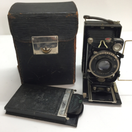 Zeiss Ikon Compur 6 x9 cm platen camera uit ca.1927 met Dominat Anastigmat 1:4.5 F=10.5 lens met 4 platenhouders/cassette en tas, sluiter werkt prima