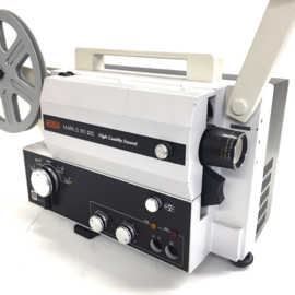 Nr.8902 -- Eumig Mark S 810 High Quality Sound  Lux voor Super 8 mm film met of zonder geluid ,licht sterke lens: Eumig Suprogon Zoom f : 1.2 F : 12,5-25 mm lamp : 100 W , 12 V  versterker: 2-6 W,  heeft service beurt gehad en werk prima