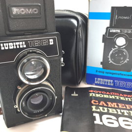 Voor de echte verzamelaar jaren 1975/1980, orginele LUBITEL-166B LOMO Camera Soviet USSR TLR Medium Format 6x6, met tas, orginele doos en handleiding, camera is in prima staat