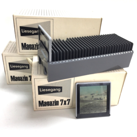 Liesegang Universele dia slede voor  30 stuks 6x6 grootbeeld dia's (7x7cm.)voor de meeste 6x6 diaprojectoren ,per stuk