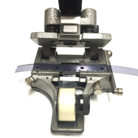 M.3-16mm- Dr. Leo Catozzo 16mm Special Film Splicer voor ongeperforeerde tape, verstelbaar voor dubbele perforatie en voor gekrompen  films, is de duurste uitvoering