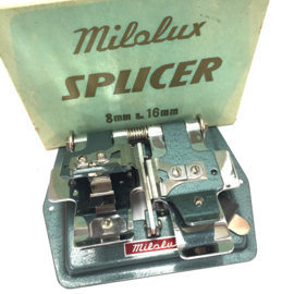 mooie Milolux Slpicer voor 8mm en 16mm films in orginele doos