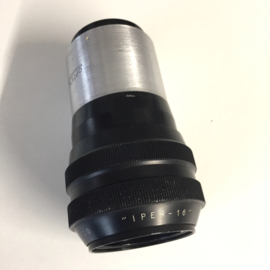 PL048  -- 16mm Optical - AMAMORPHIC (cinemascoop) lens, doorsnee 52.5 mm , is helder en scherp vanaf ongeveer 2,5  meter in goede staat