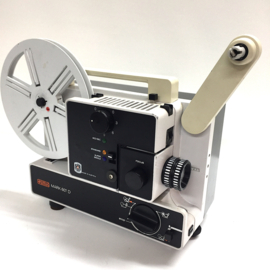 Nr.8750 -- Eumig Mark 607  film projector voor dubbel & super 8 films, halogeenlamp, zoomlens, Projectie snelheid: 3, 6, 9, 12, 18 fps, één beeldjegeschikt tot 120 meter spoelen, heeft service beurt gehad en werkt goed