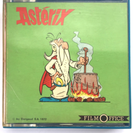 Nr.7574- Super 8 SOUND, Asterix op de Pyramiden,  tekenfilm, ongeveer 50 meter, goed van kleur Engels geluid, in orginele doos