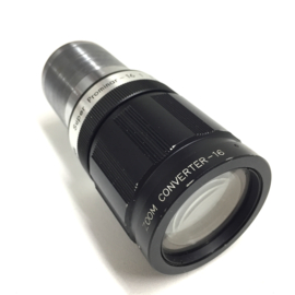 PL046 -- Eiki basis lens met zoomconverter geheel zwart, lensen zijn in goede staat