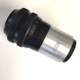 PL048  -- 16mm Optical - AMAMORPHIC (cinemascoop) lens, doorsnee 52.5 mm , is helder en scherp vanaf ongeveer 2,5  meter in goede staat