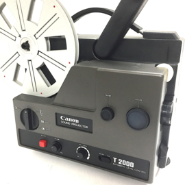 Nr.8853 -- Canon T2000 Sound mooie en compacte projector Super 8 mm films met of zonder geluid,180 m. spoelen, halogeenlamp 100w, automatische invoer heeft service /revisie beurt gehad en werkt naar behoren
