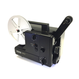 Nr.8678 -- Eumig 614 D zwarte uitvoering, later nieuw model , voor standard 8 mm super 8 mm film,lamp: 12V 100W GZ6,35 EFP, projectiesnelheid: 6, 9, 18 fps, zoomlens heeft service beurt gehad en is in goede staat