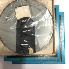 3 nieuwe dozen 1/4 inch (kwart-inch) open-reel videotape Akai magnetic tape VT-7 recording and video tape 2200ft - 640 meter op akai spoel, prijs per stuk (3 stuks in voorraad)