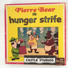 Nr.7021 --Super 8 - Castle film  Pierre Bear in Hunger strife, goede kwaliteit zwartwit Silent ca 60 meter  in orginele doos
