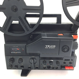 Nr.8724 -- prachtige Yelco Sound DS-810 MT voor Super 8 mm film met en zonder geluid, zware 150W halogeenlamp, 240m.spoelen,vele mogelijkheden, mooie zware professionele projector, heeft service beurt gehad, werkt prima , in orginele doos met handleiding