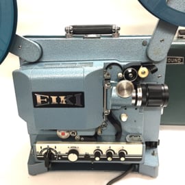 NR.8816-16mm - EIKI RT-2 , optisch & mag. geluid, films zonder geluid,versterker 14 watt.,200 W.halogeenlamp, spoelen 600meter standaardlens met zoomconverter, deksel met spieker de projector heeft revisie/service beurt gehad en is in goede staat