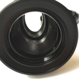PL026 -- KOWA Prominar Anamorphic 16-D Cinemascoop lens voor 16mm films, lens is in perfecte staat