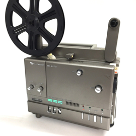 Nr.8720 -- Fujica Fujicascope SD -Auto voor Super 8mm films met en zonder geluid, Halogeenlamp, bediening met tiptoetsen, projector heeft service beurt gehad en werkt goed