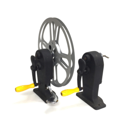 Zware metalen professionele 16mm omspoelers van Newmade Dynamic, geschikt voor 600 meter spoelen, met rem en aan beide zijde heen en terug te spoelen, zware zwarte uitvoering