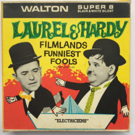 Nr.7171 --Super 8 Silent--Laurel en Hardy als  Electriciens, ongeveer 60 meter zwartwit silent op spoel en in orginele doos