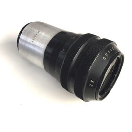 PL048  -- 16mm Optical - AMAMORPHIC (cinemascoop) lens, doorsnee 52.5 mm , is helder en scherp vanaf ongeveer 2,5  meter in goede staat